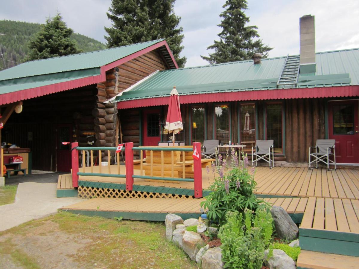 Summit River Lodge & Campsites Вейлмаунт Екстер'єр фото